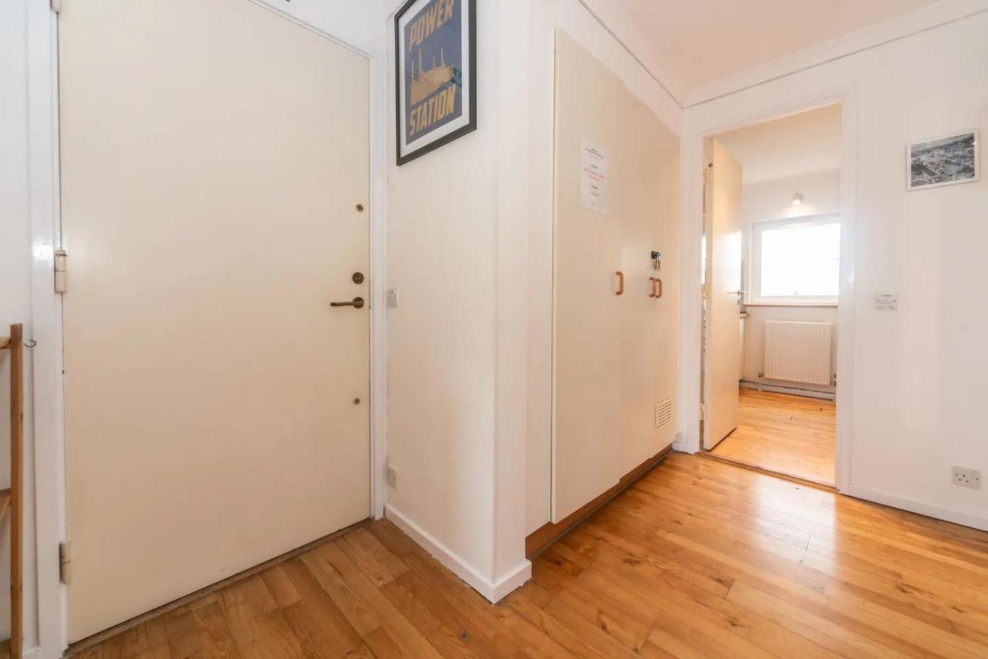 Sunny Maisonette With Views Over Canary Wharf, London Bagian luar foto