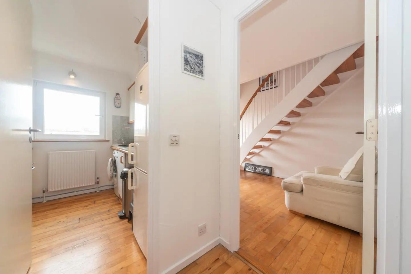 Sunny Maisonette With Views Over Canary Wharf, London Bagian luar foto