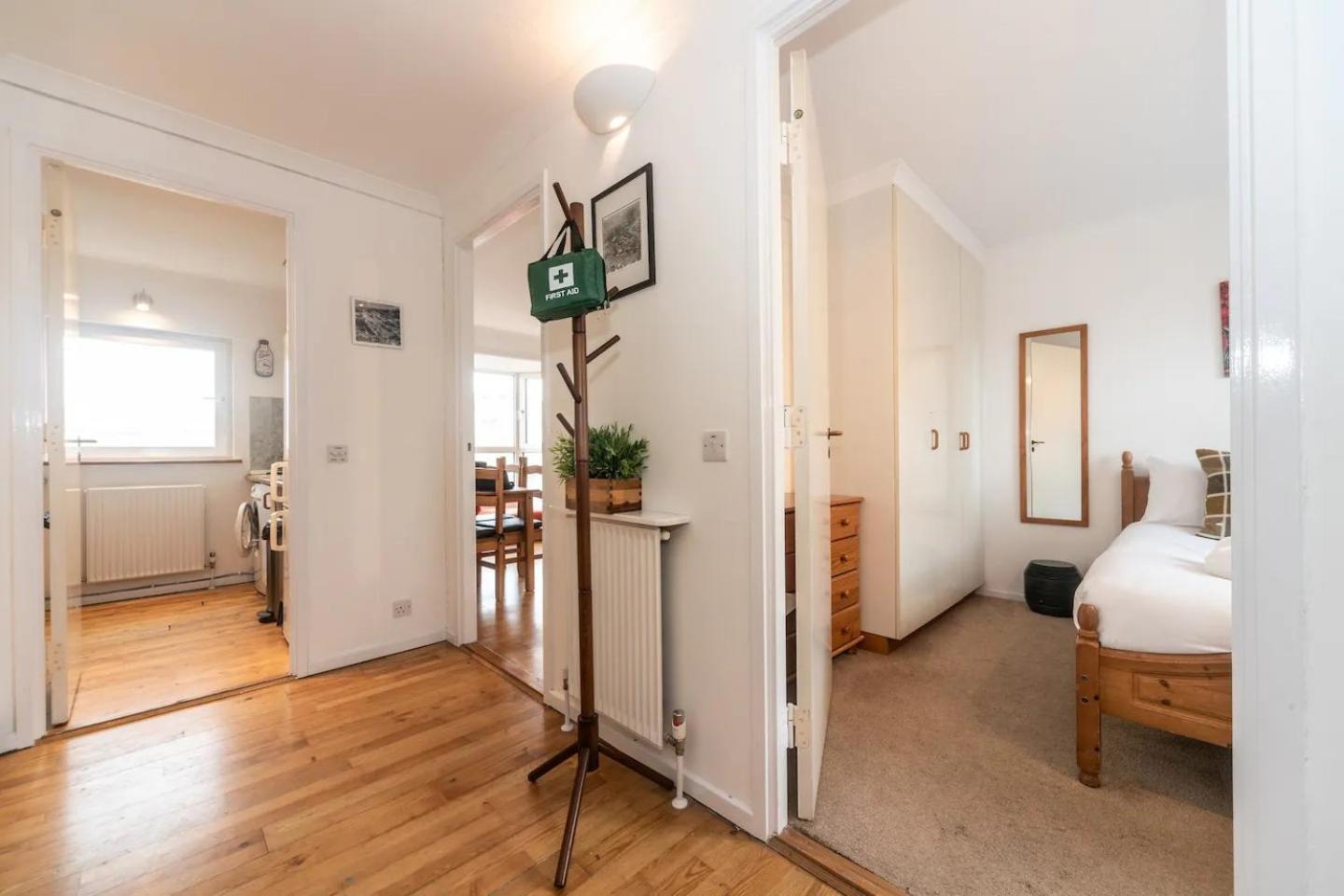 Sunny Maisonette With Views Over Canary Wharf, London Bagian luar foto